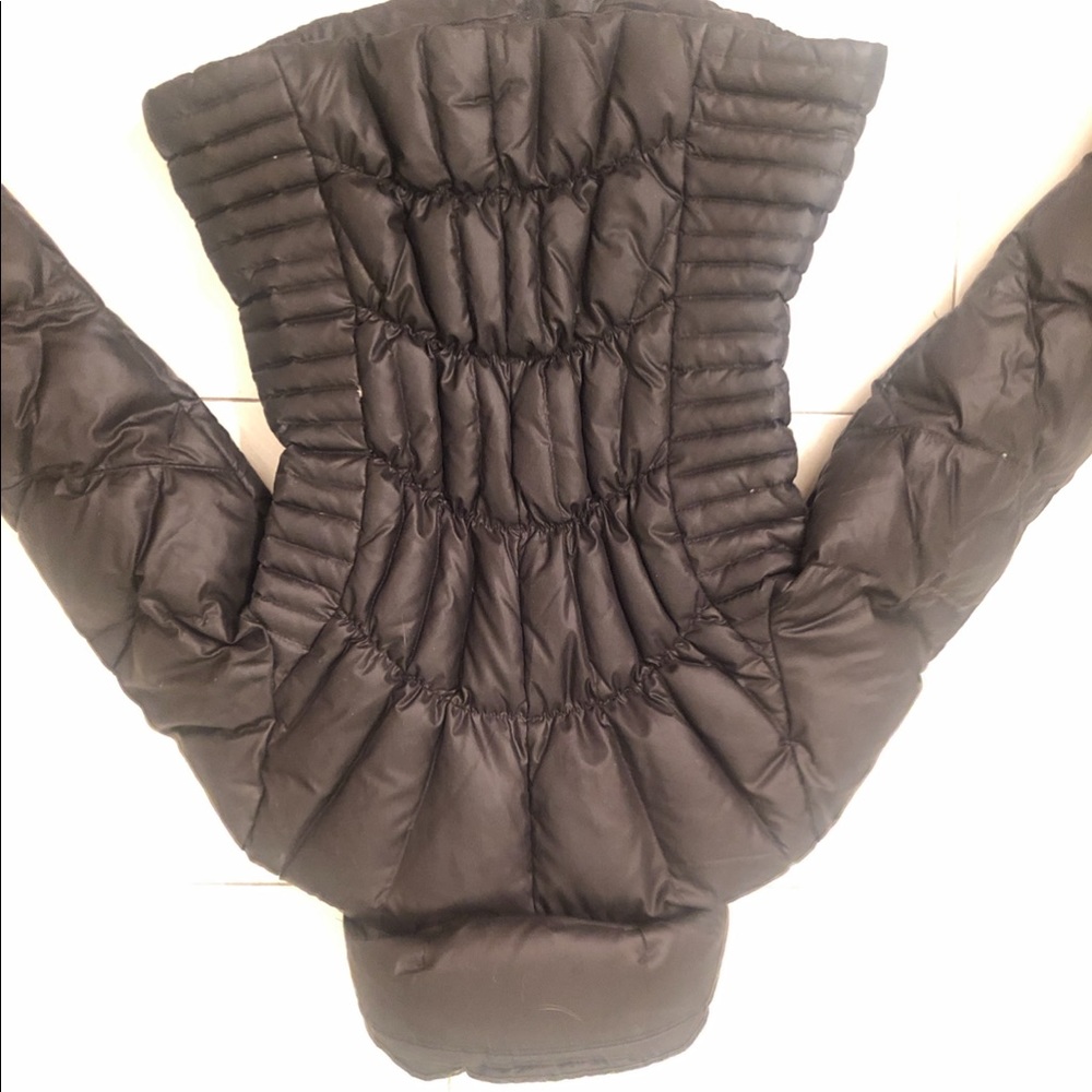 Guess Puffer Coat - Picture 5 of 5